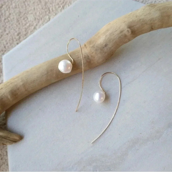 2 LEFT! Pearl Threader Earrings Gold Natural Baroque - Picture 6 of 13